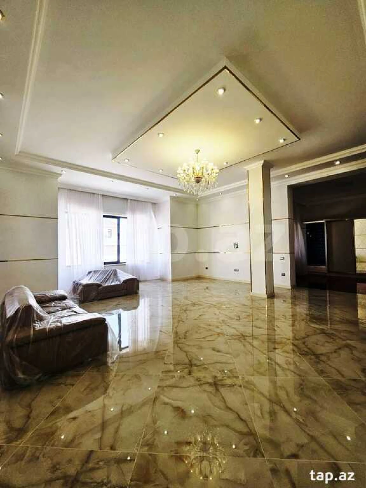 Satılır 6 otaqlı həyət evi