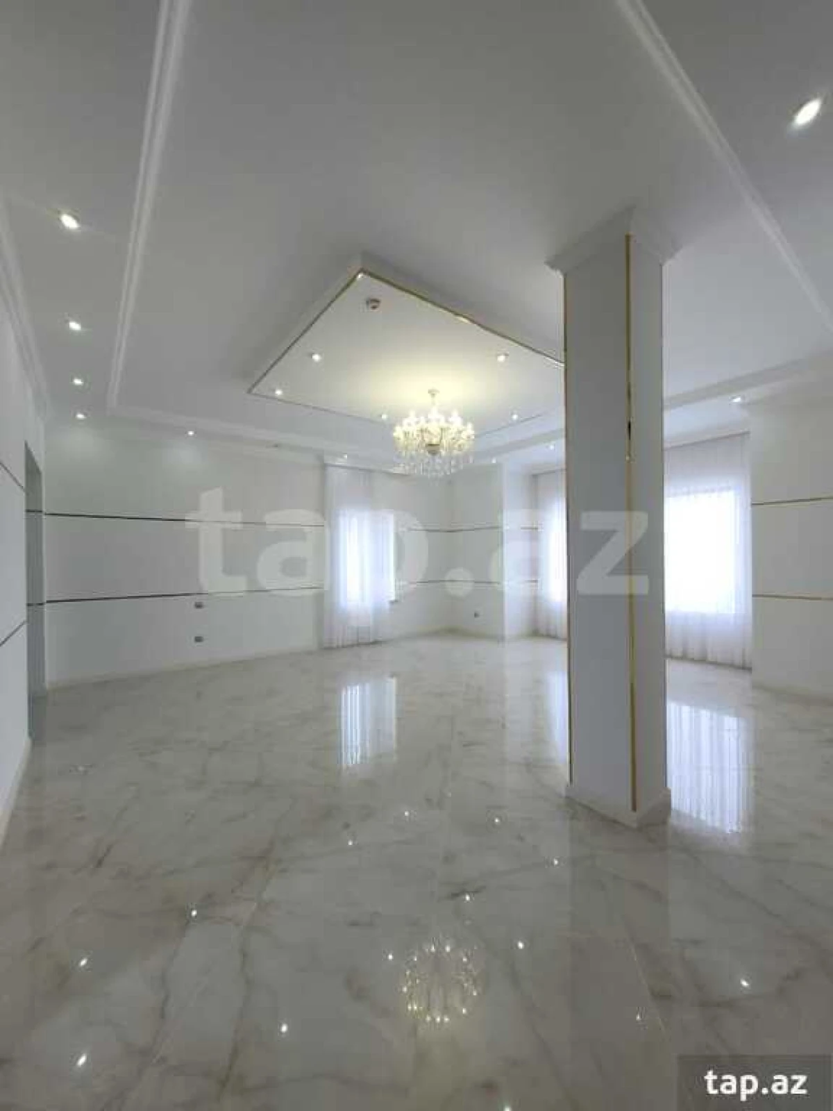 Satılır 6 otaqlı həyət evi