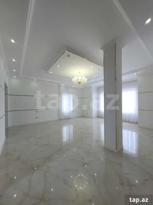 Satılır 6 otaqlı həyət evi