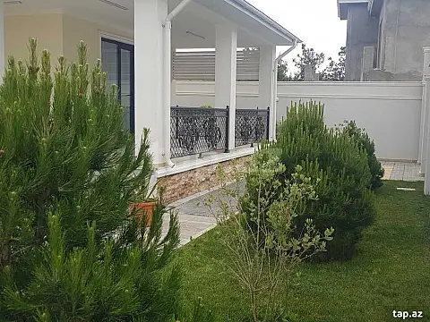 Satılır 6 otaqlı həyət evi