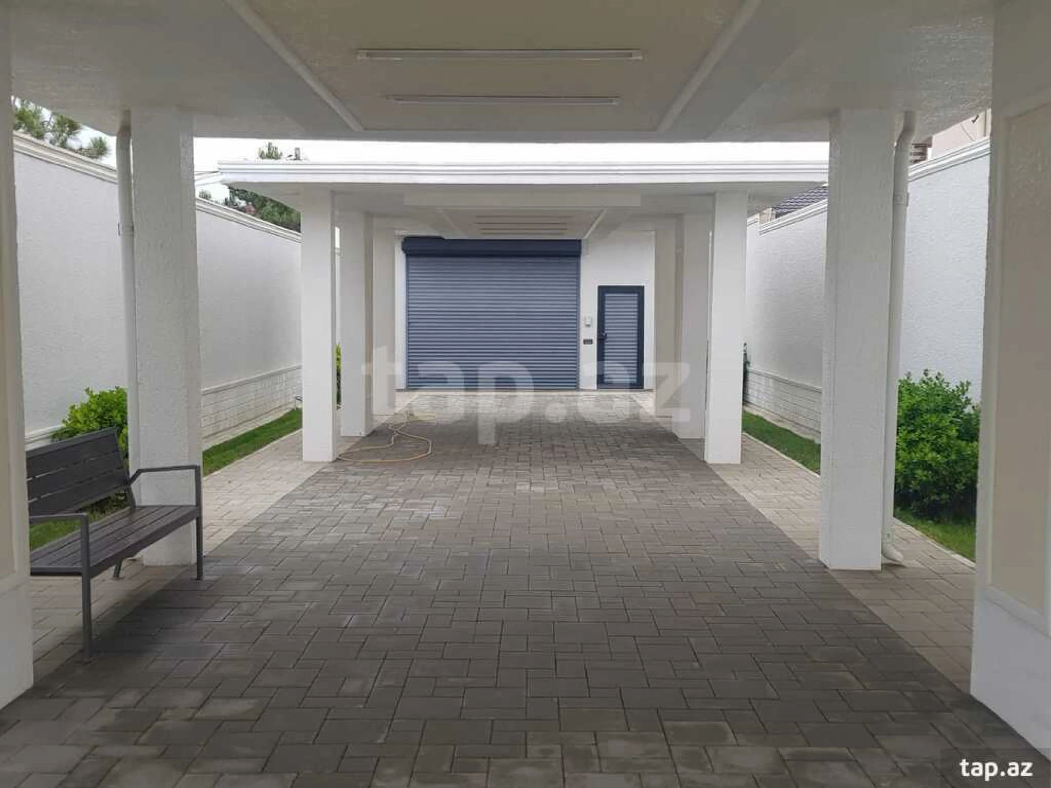 Satılır 6 otaqlı həyət evi