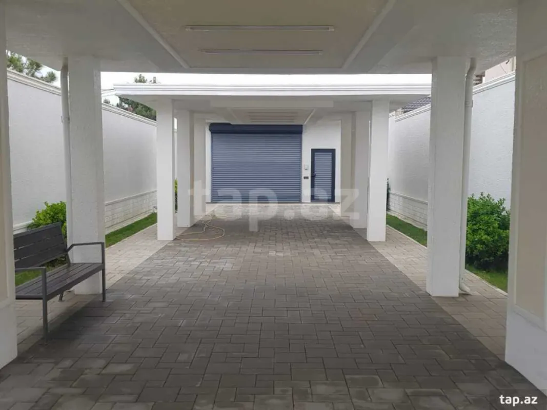 Satılır 6 otaqlı həyət evi