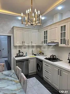 Kirayə verilir 3 otaqlı yeni tikili 110 m²