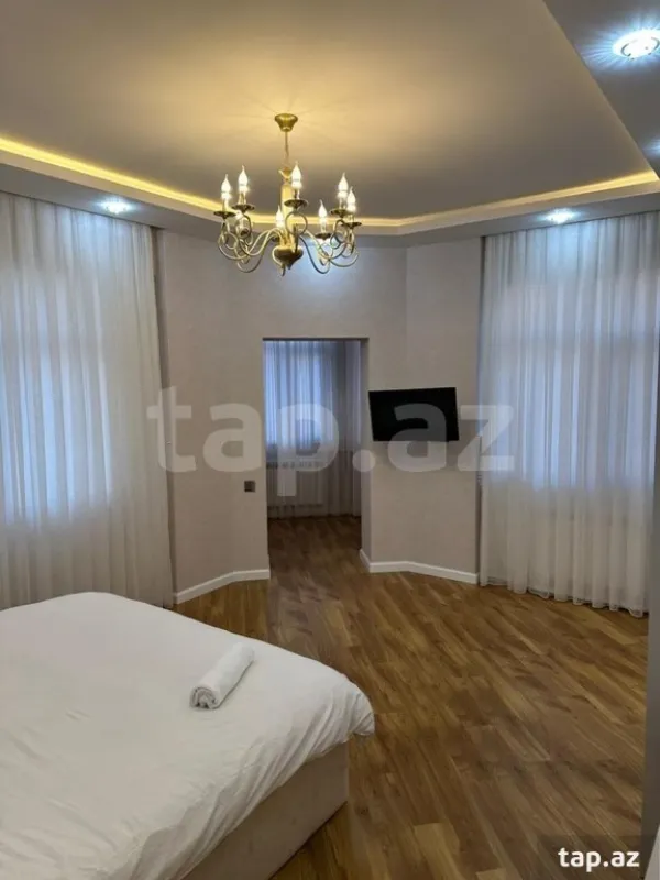 Kirayə verilir 3 otaqlı yeni tikili 110 m²