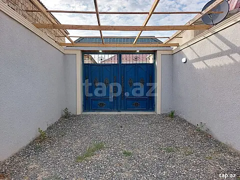 Satılır 4 otaqlı həyət evi