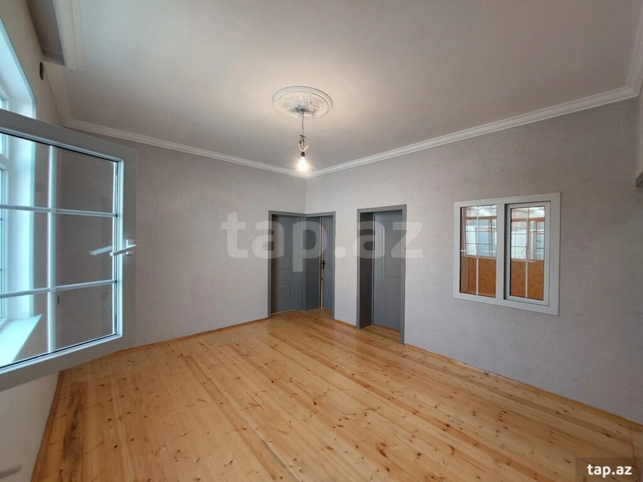 Satılır 4 otaqlı həyət evi