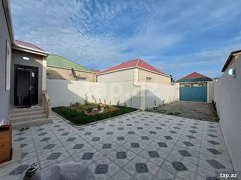Satılır 4 otaqlı həyət evi
