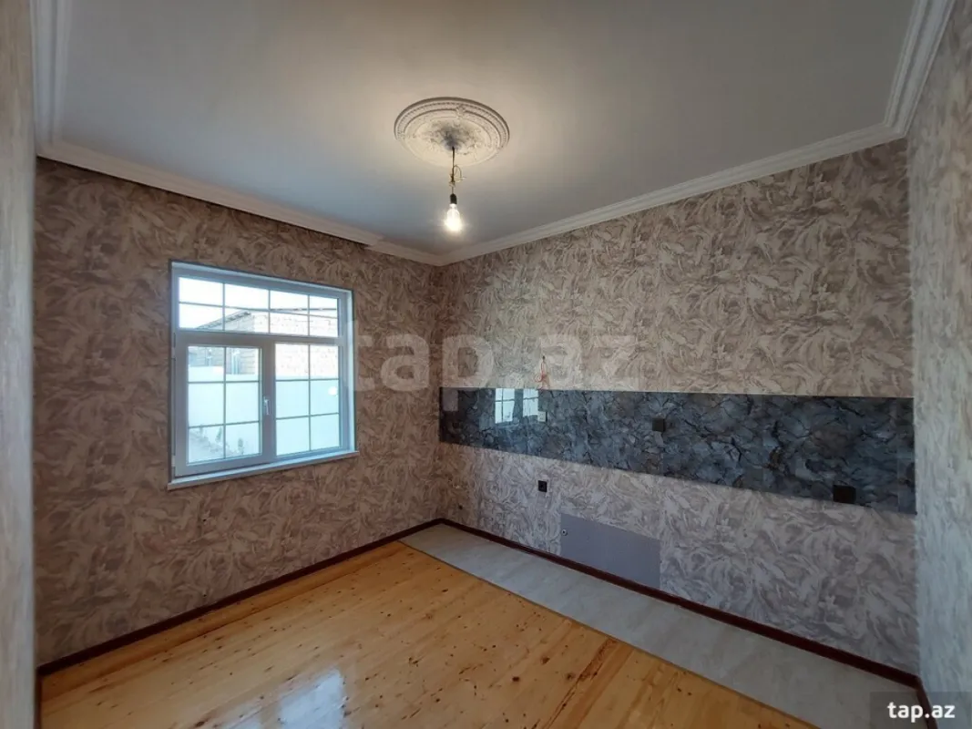 Satılır 4 otaqlı həyət evi