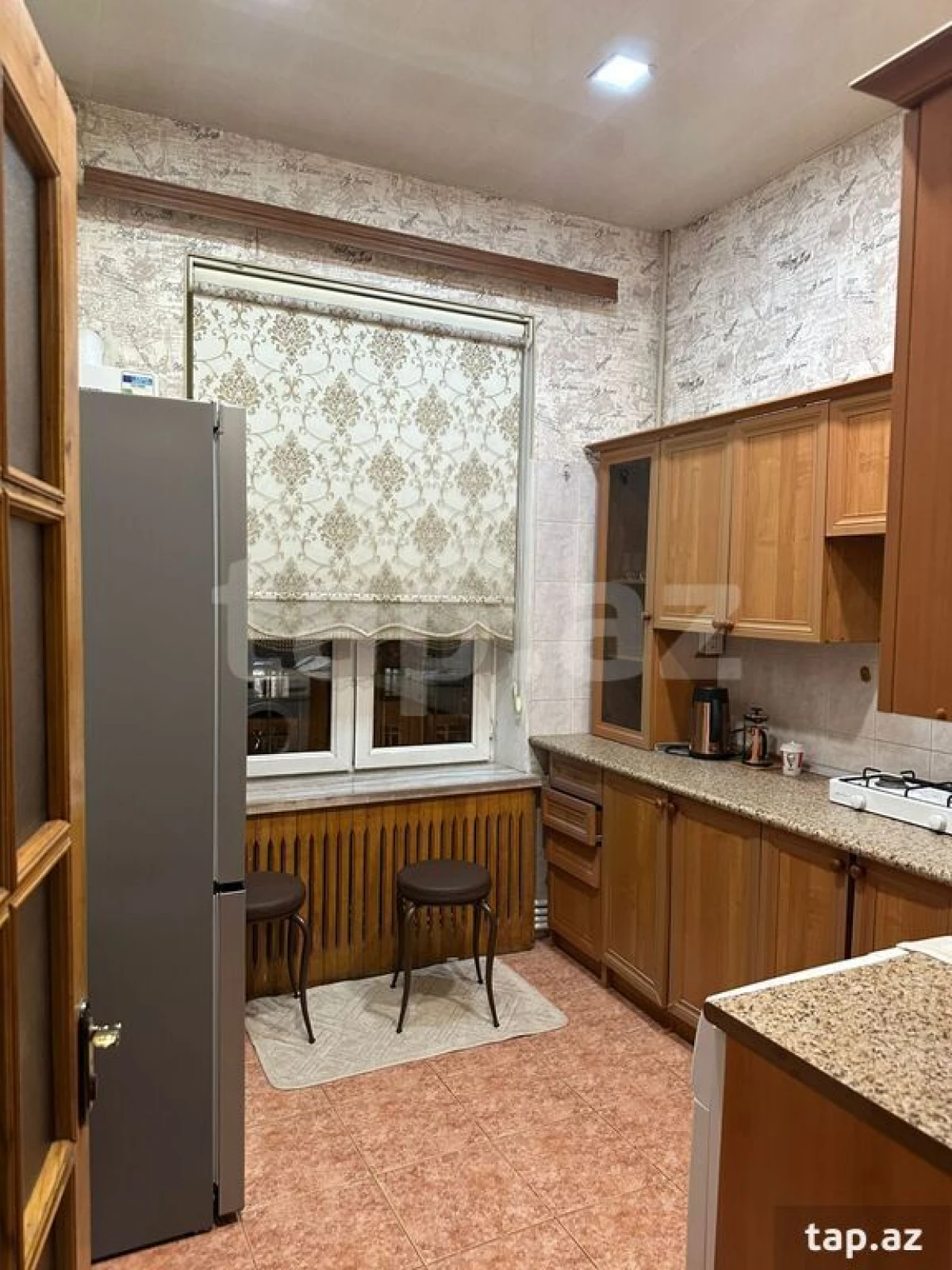 Kirayə verilir 2 otaqlı mənzil 75 m²