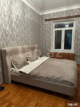 Kirayə verilir 2 otaqlı mənzil 75 m²