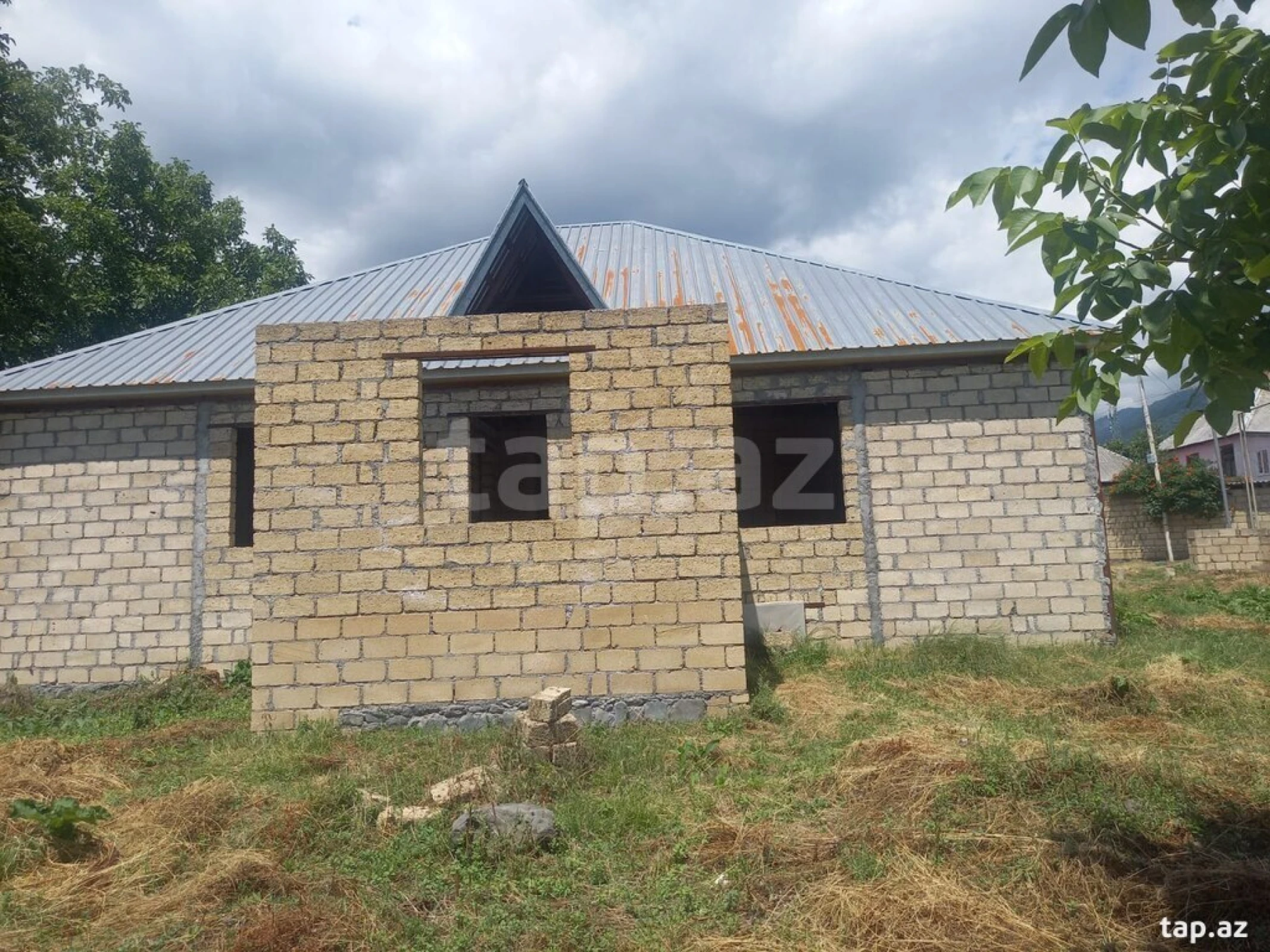 Satılır 3 otaqlı həyət evi 100 m²