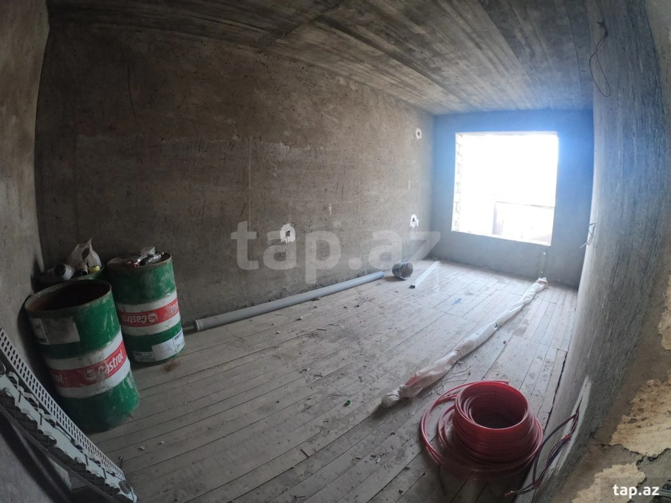 Satılır 4 otaqlı həyət evi