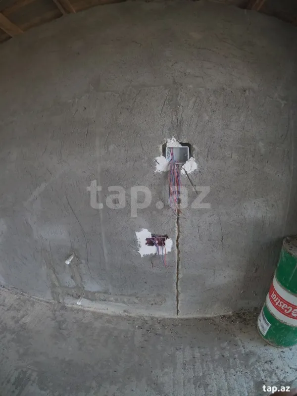 Satılır 4 otaqlı həyət evi