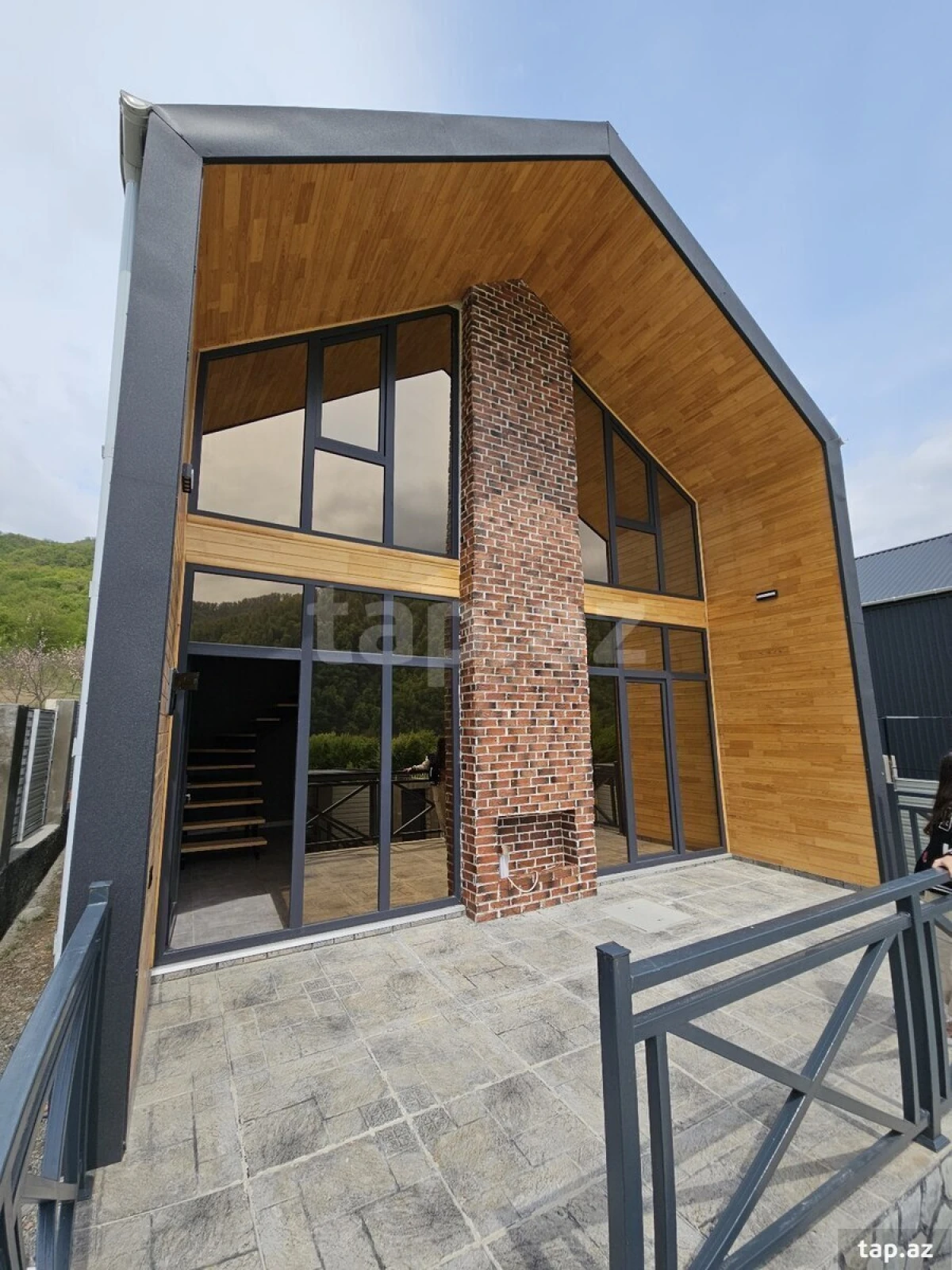 Kirayə verilir 4 otaqlı həyət evi