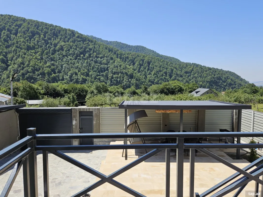 Kirayə verilir 4 otaqlı həyət evi