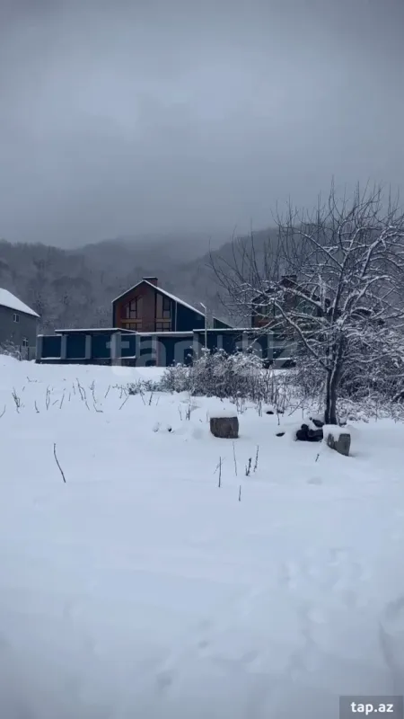 Kirayə verilir 4 otaqlı həyət evi