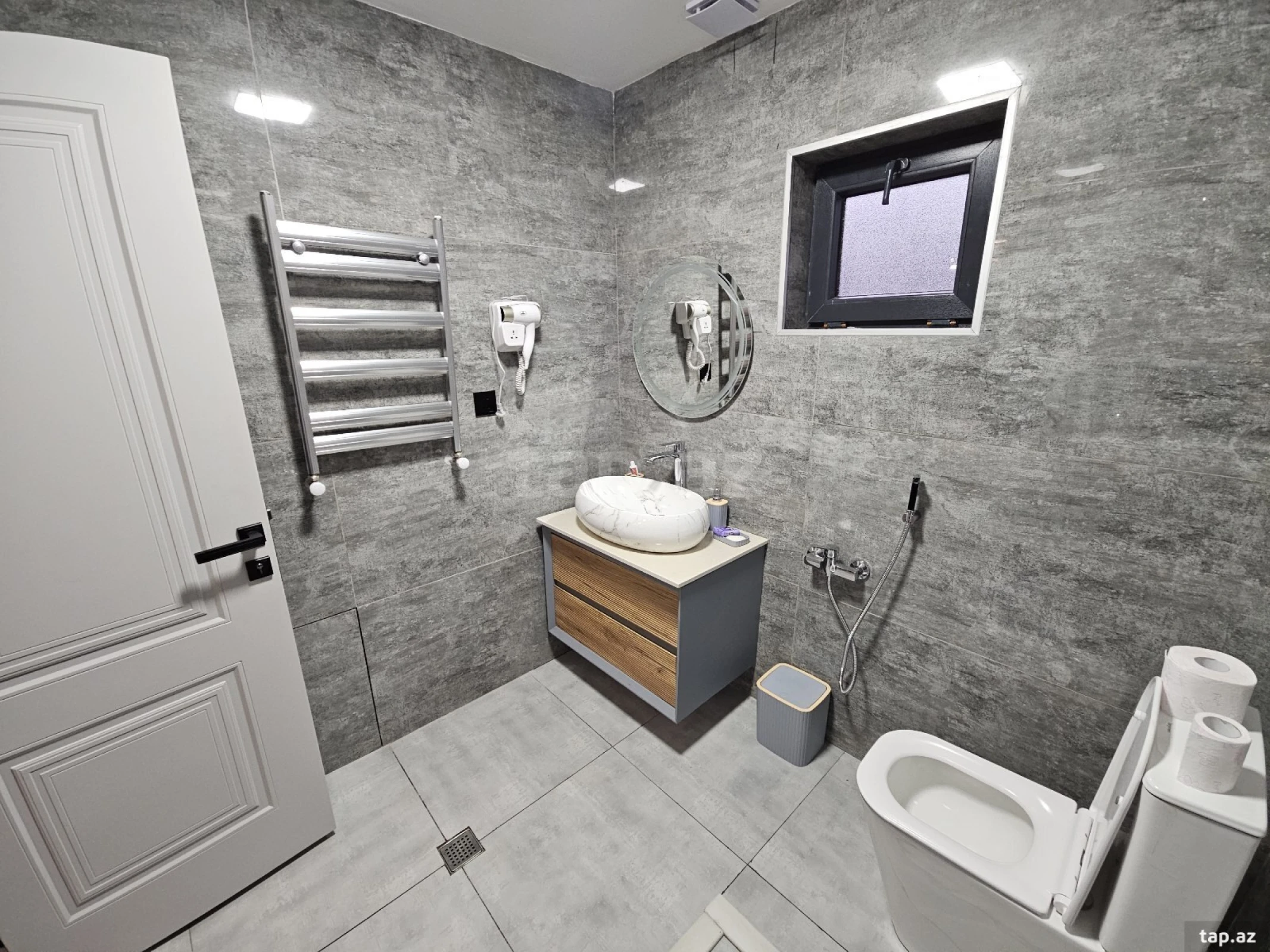 Kirayə verilir 4 otaqlı həyət evi