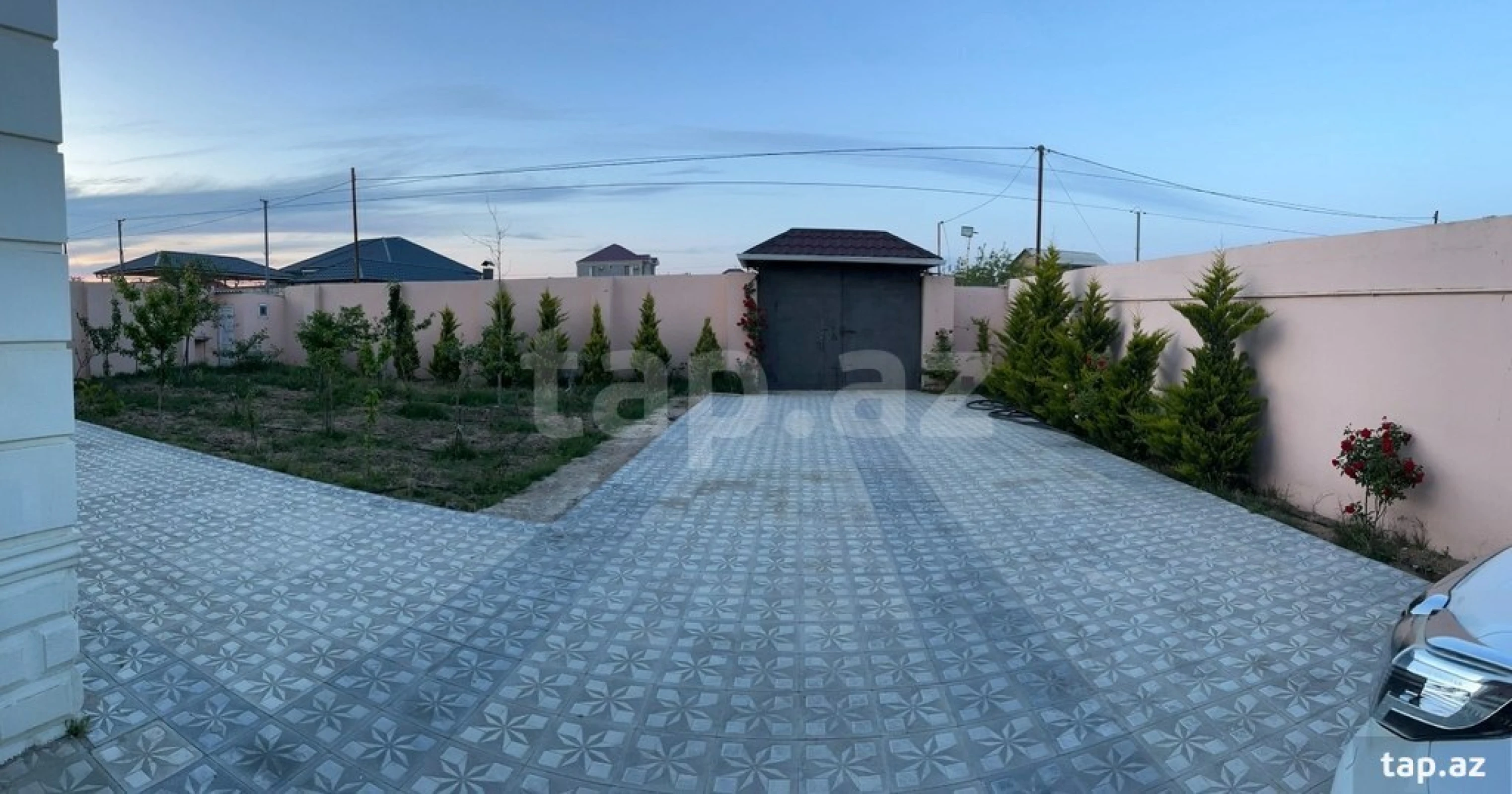 Satılır 6 otaqlı həyət evi