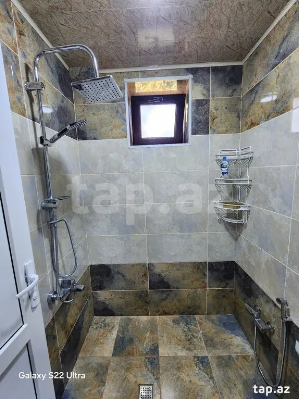 Kirayə verilir 5 otaqlı həyət evi 140 m²
