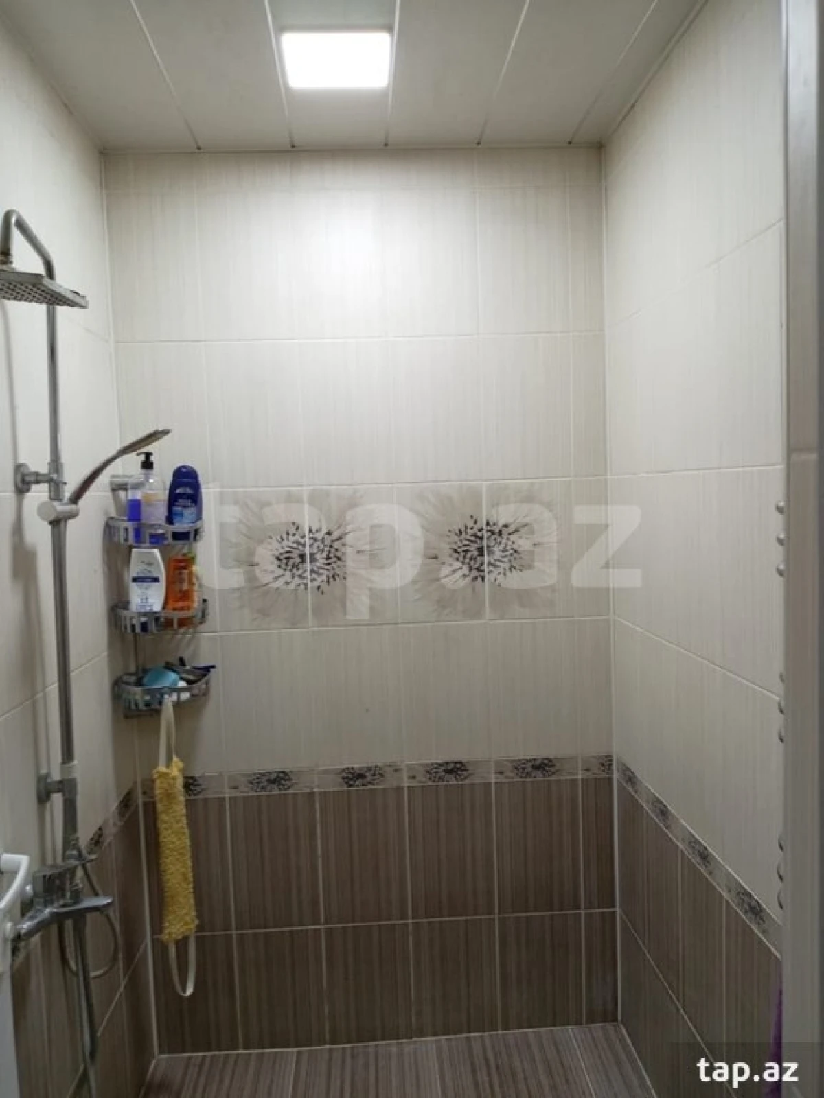 Satılır 6 otaqlı həyət evi