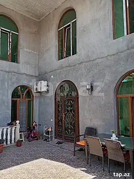 Satılır 6 otaqlı həyət evi
