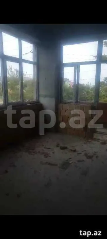 Satılır 2 otaqlı yeni tikili 76 m²