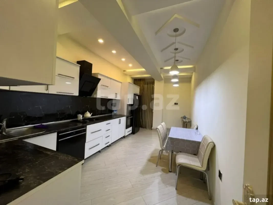 Kirayə verilir 2 otaqlı mənzil 100 m²