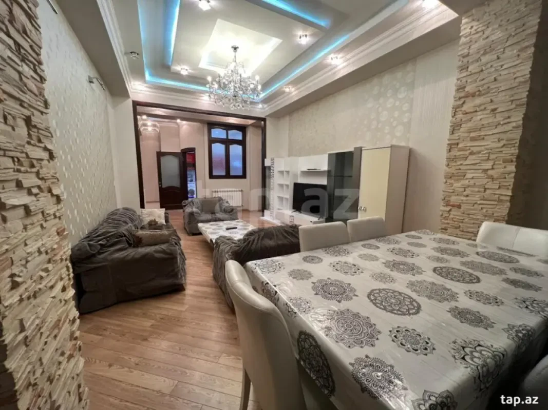 Kirayə verilir 3 otaqlı yeni tikili 100 m²