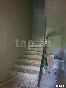 Satılır 6 otaqlı həyət evi