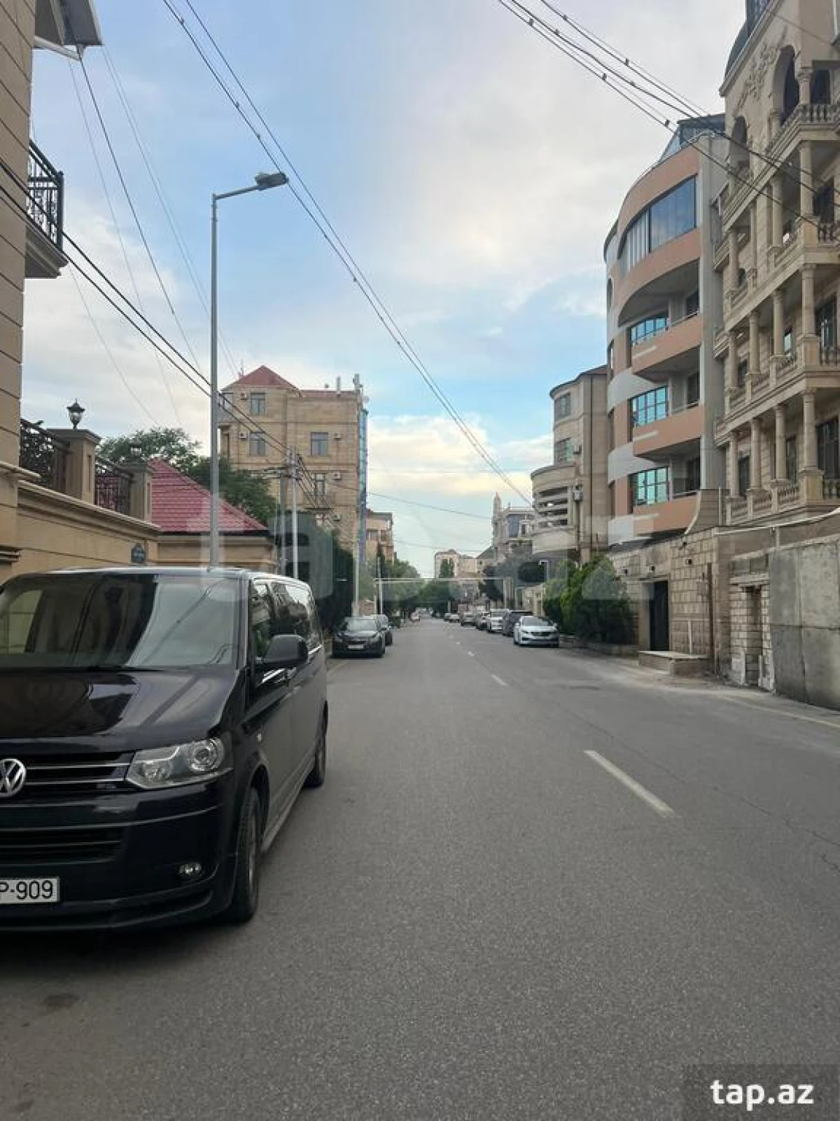 Satılır 5 otaqlı həyət evi