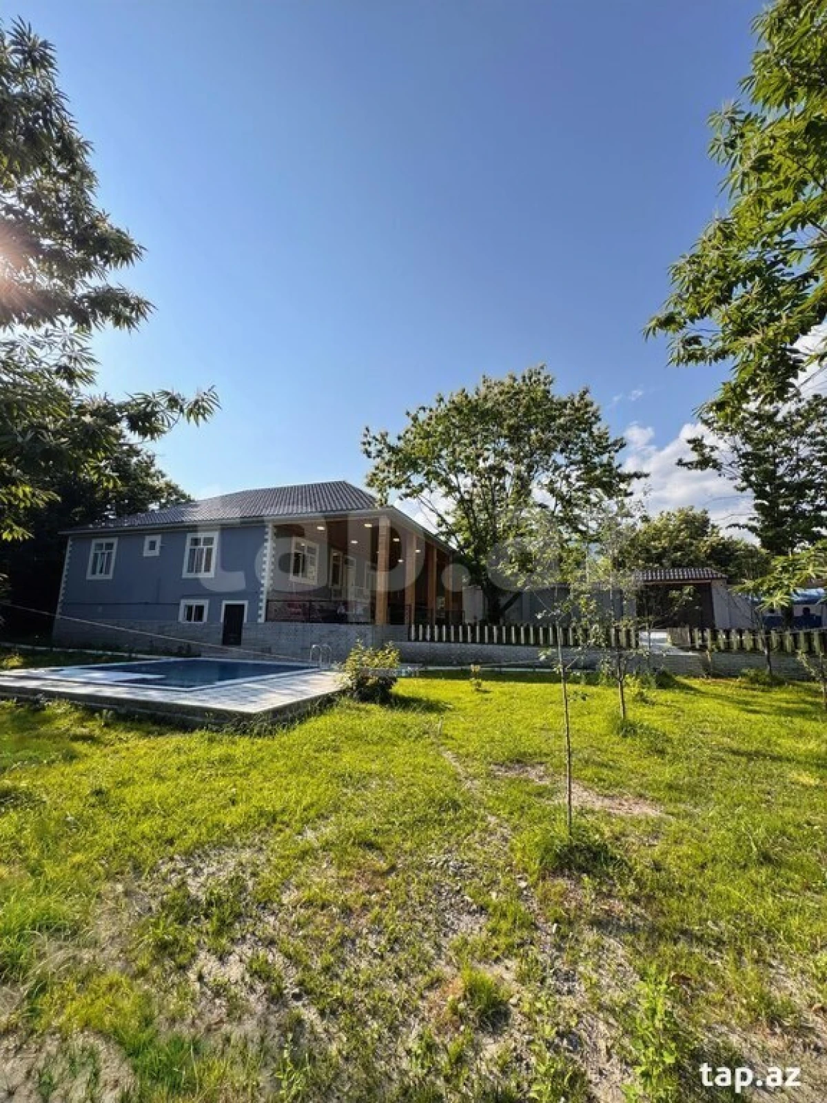 Kirayə verilir 3 otaqlı həyət evi 200 m²