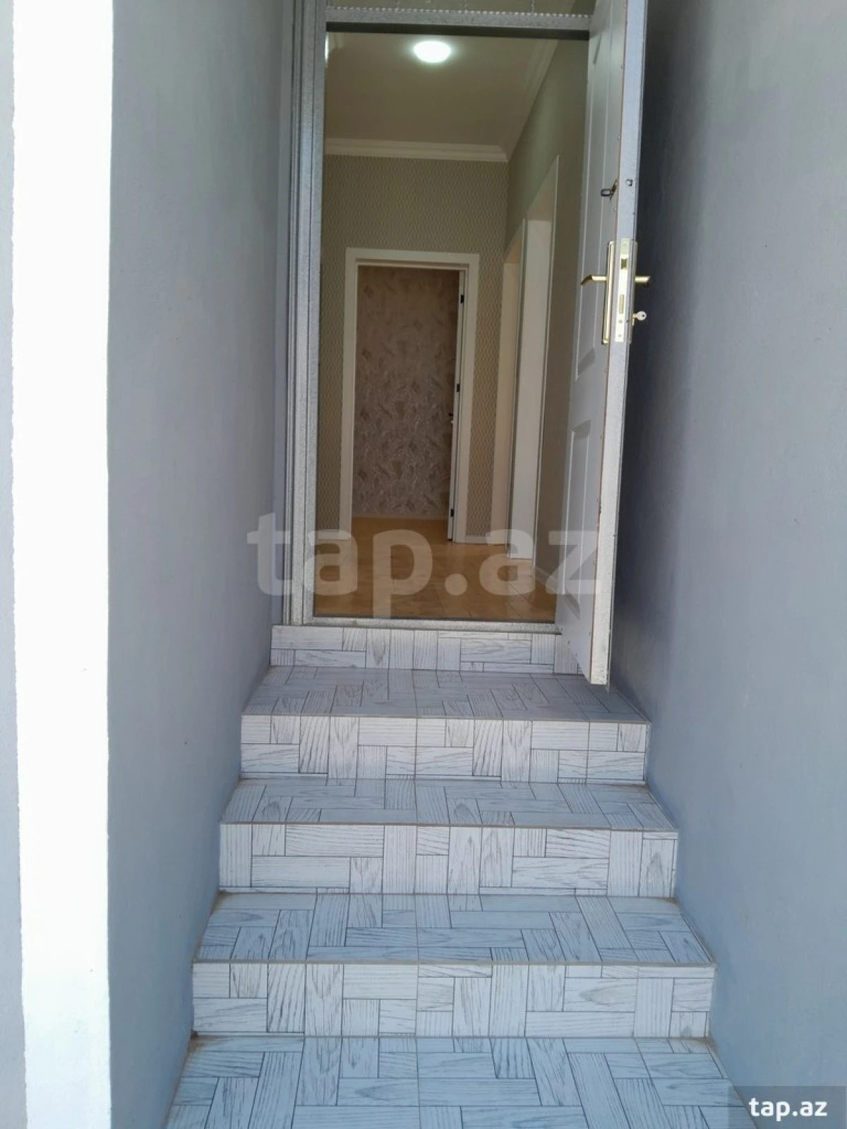 Satılır 3 otaqlı həyət evi