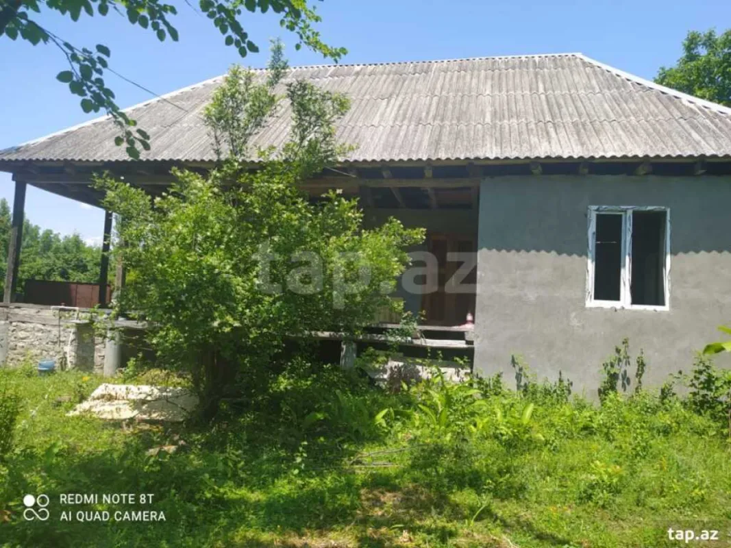 Satılır 3 otaqlı həyət evi