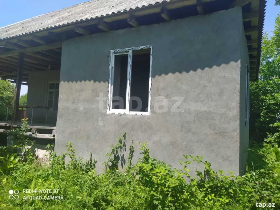 Satılır 3 otaqlı həyət evi