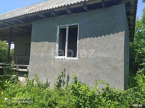 Satılır 3 otaqlı həyət evi