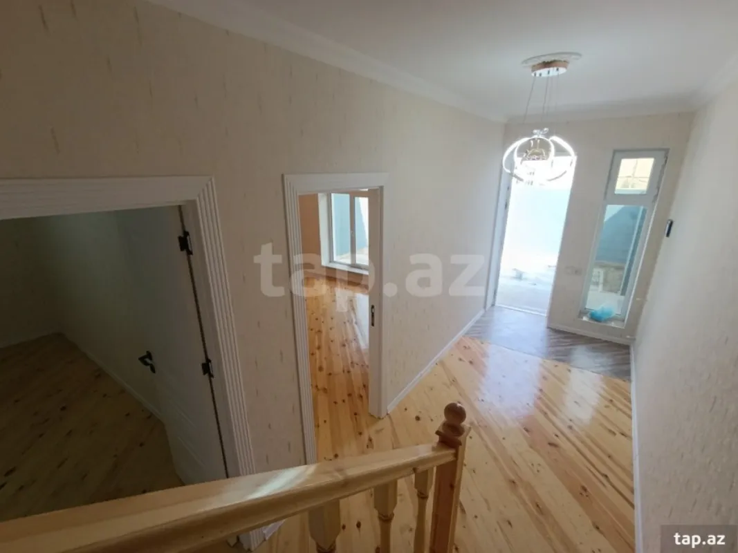 Satılır 4 otaqlı həyət evi