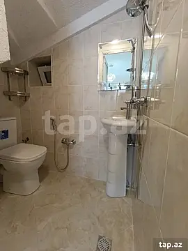 Satılır 4 otaqlı həyət evi