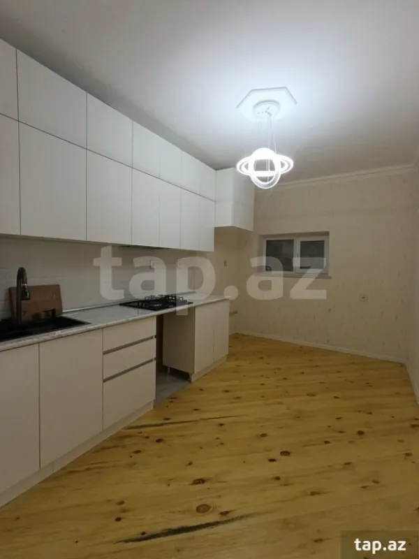 Satılır 4 otaqlı həyət evi