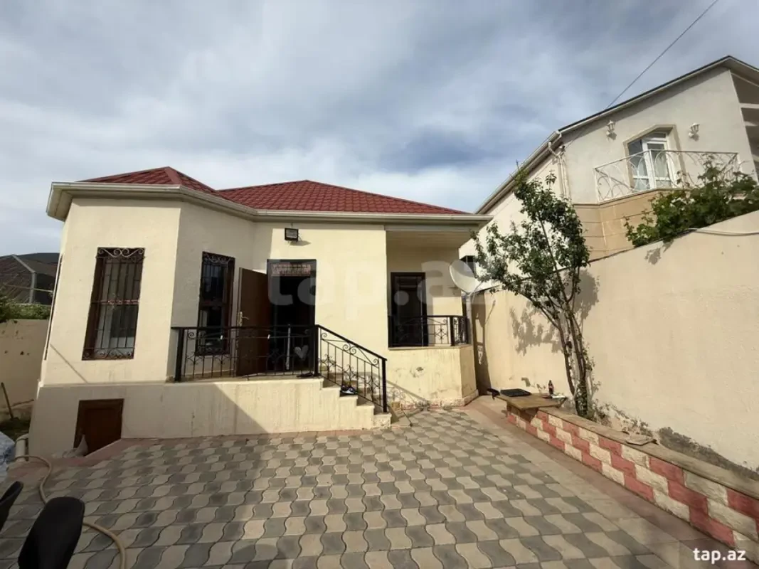 Satılır 4 otaqlı həyət evi 110 m²