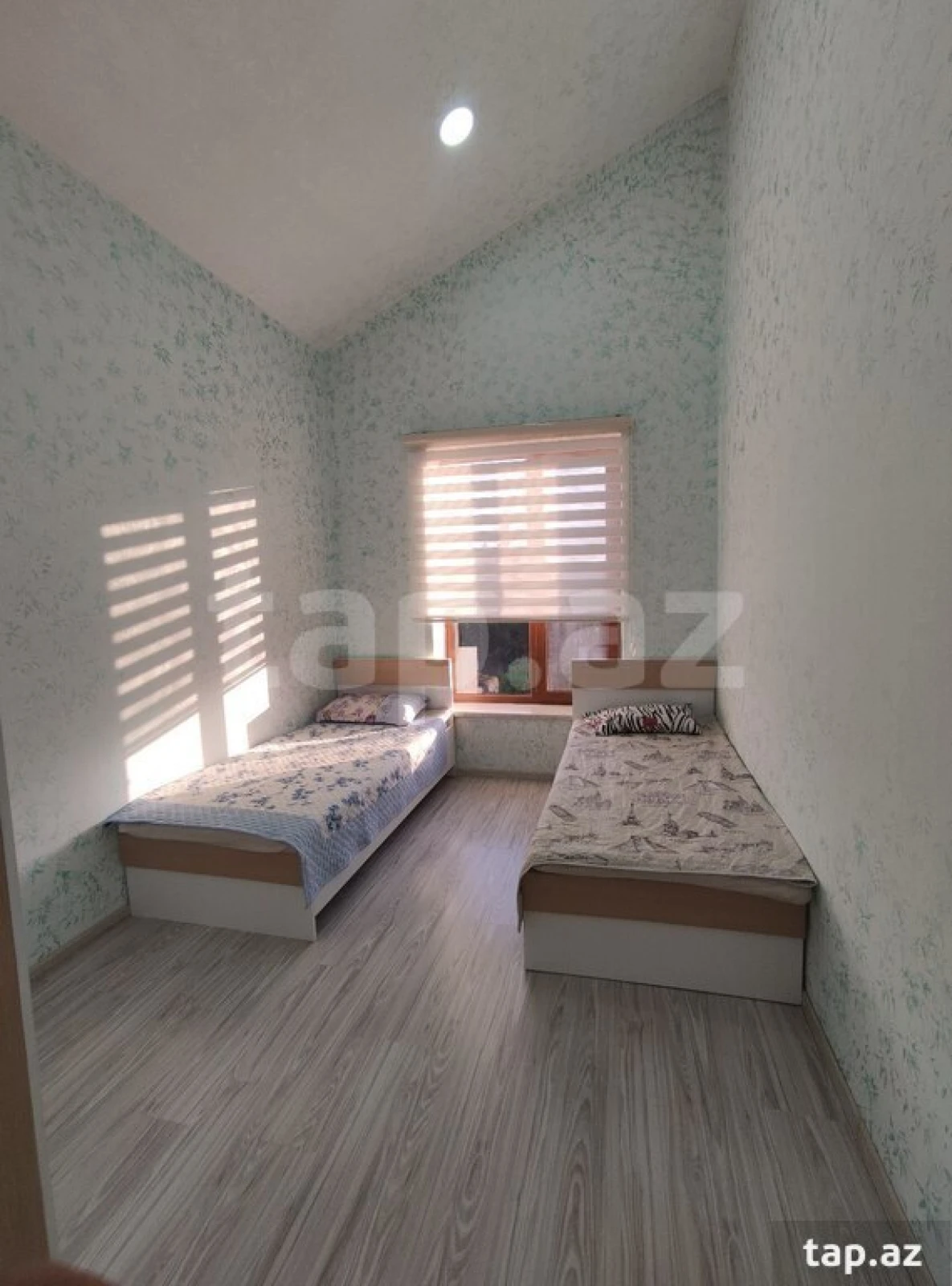 Satılır 6 otaqlı həyət evi