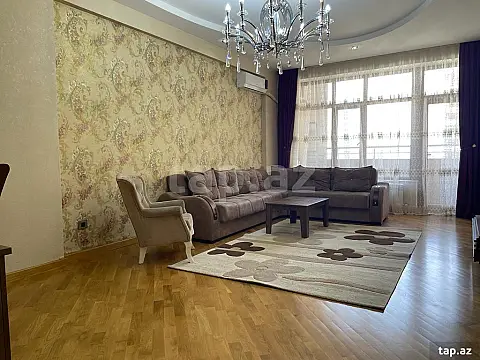 Kirayə verilir 3 otaqlı yeni tikili 145 m²
