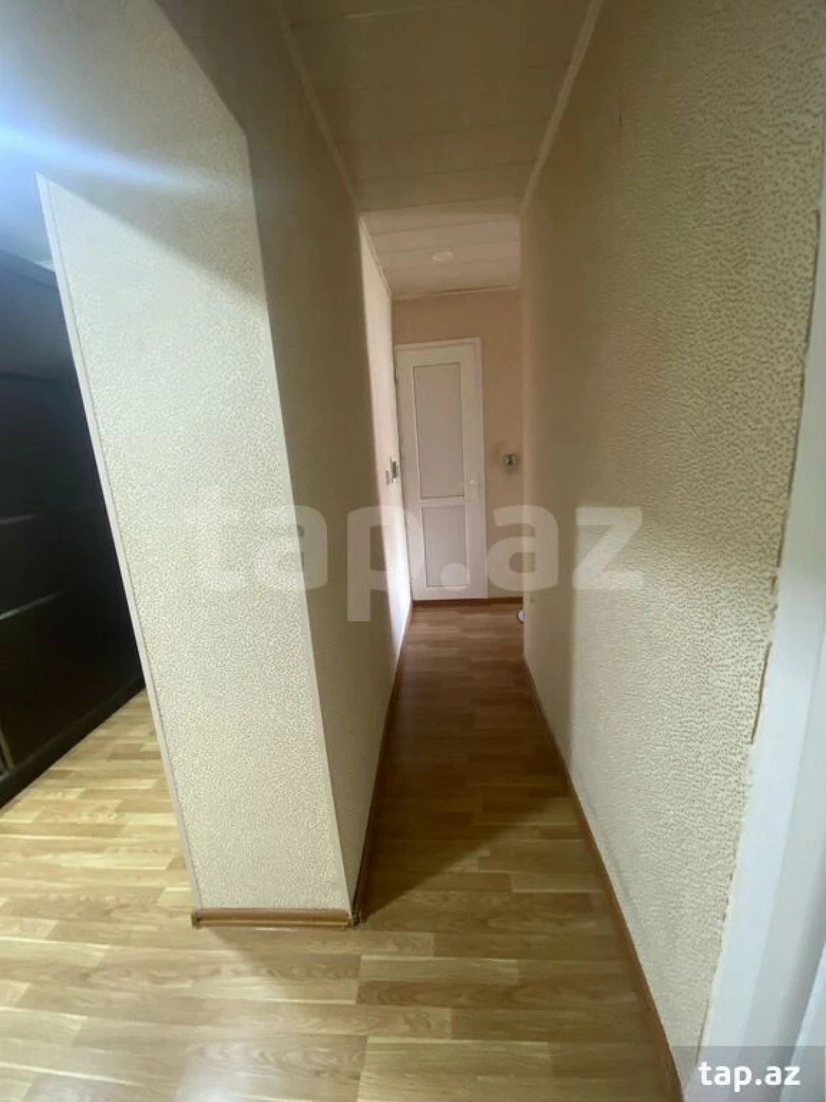 Satılır 4 otaqlı mənzil 110 m²