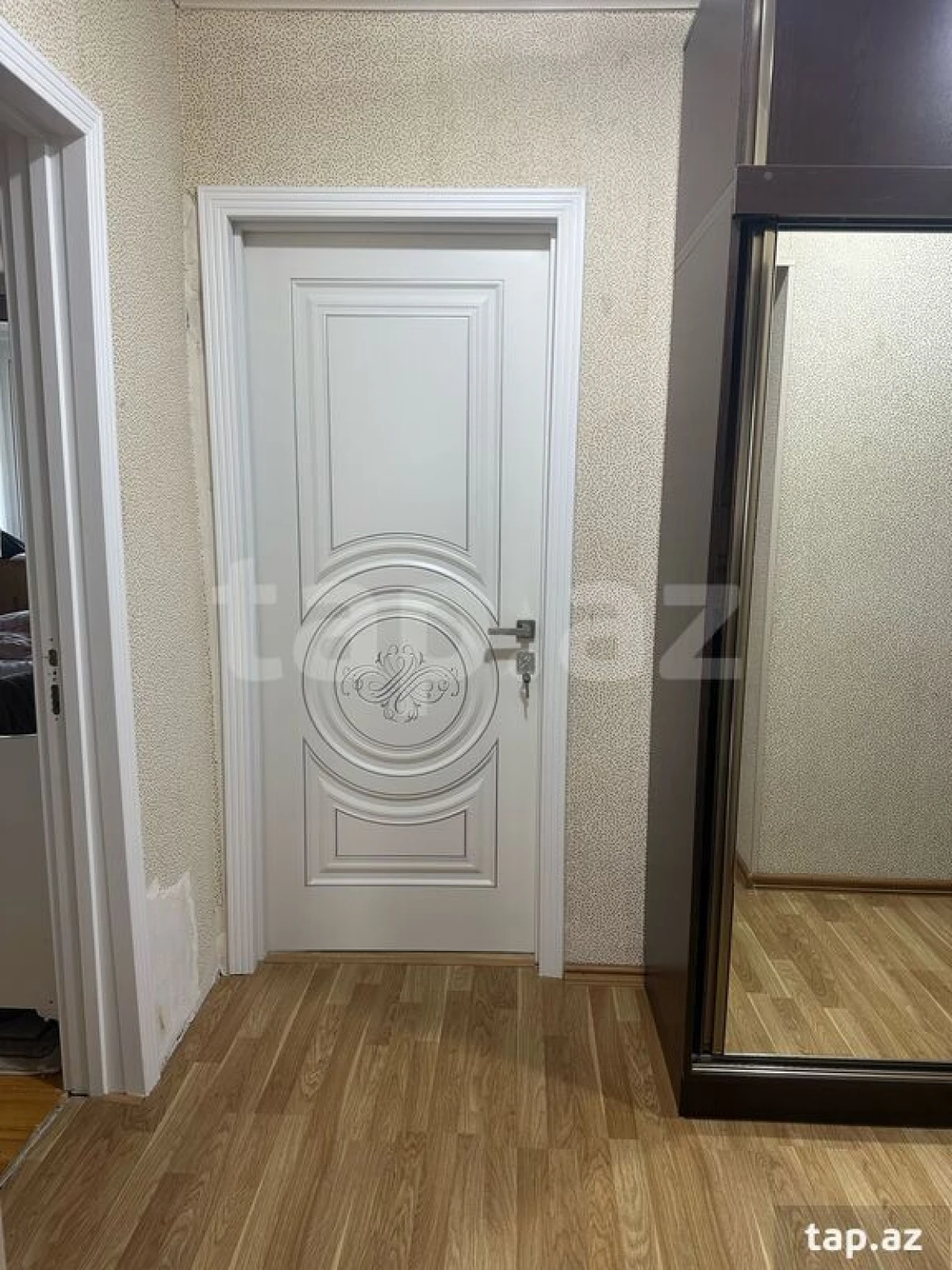 Satılır 4 otaqlı mənzil 110 m²