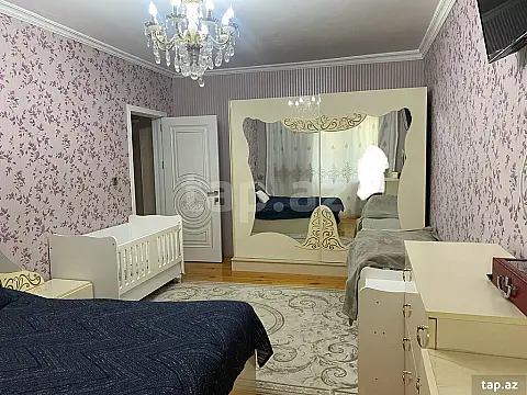Satılır 4 otaqlı mənzil 110 m²