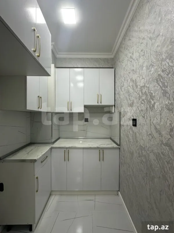 Satılır 2 otaqlı yeni tikili 42 m²