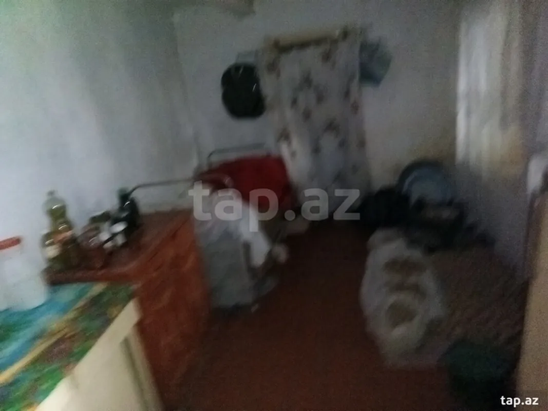 Satılır 6 otaqlı həyət evi