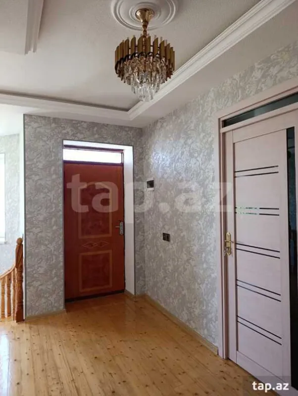 Satılır 5 otaqlı həyət evi