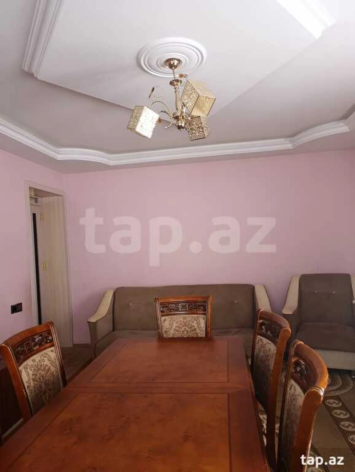 Satılır 5 otaqlı həyət evi