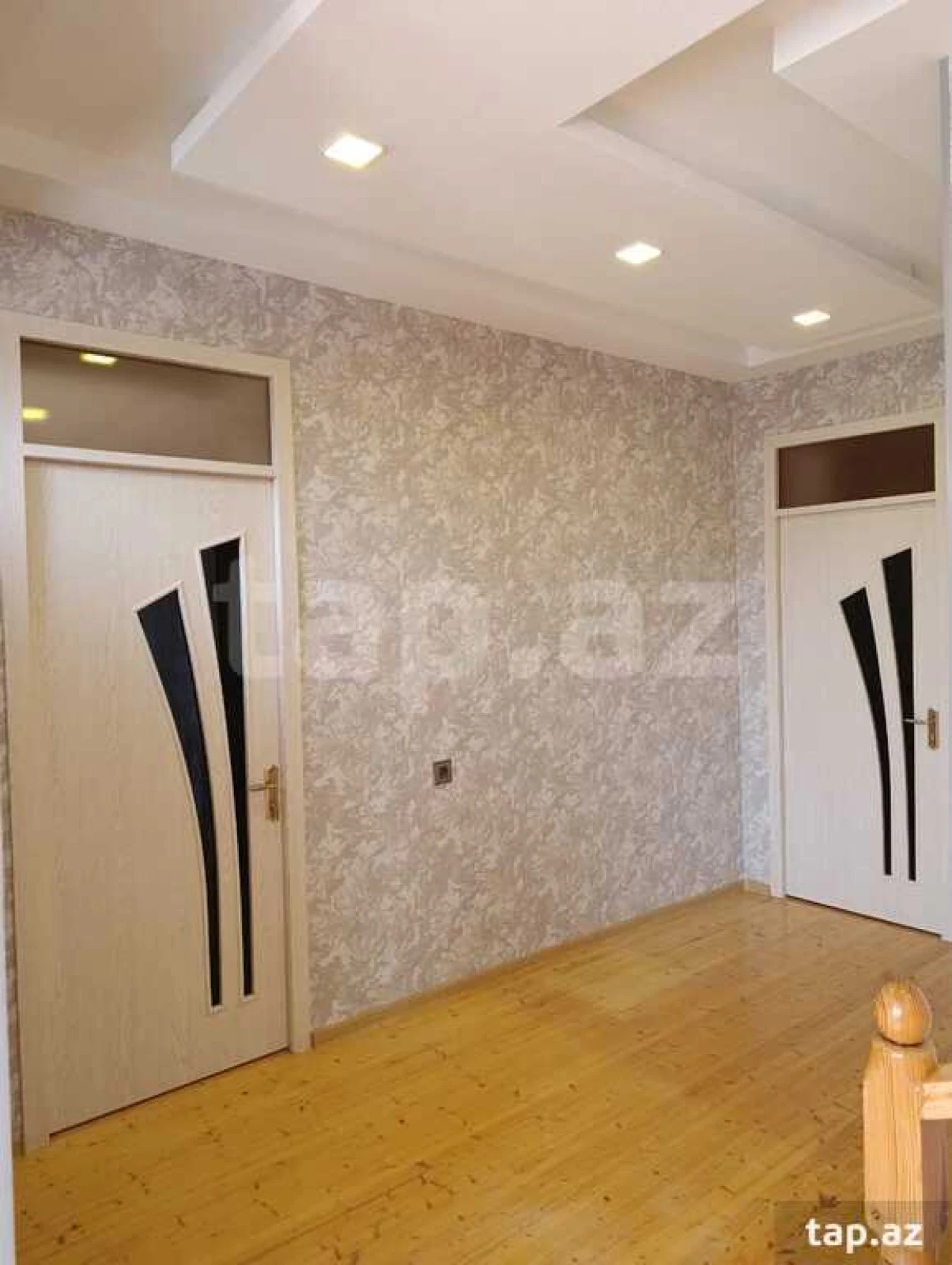 Satılır 5 otaqlı həyət evi