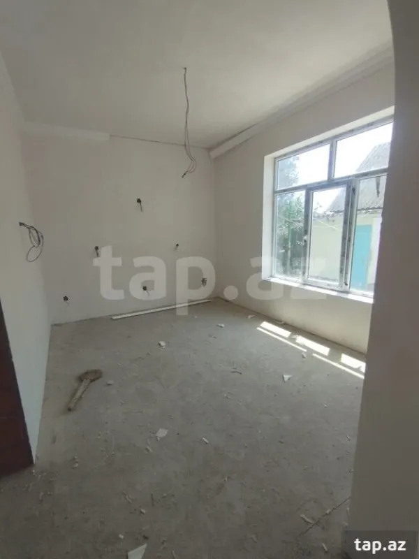 Satılır 3 otaqlı həyət evi
